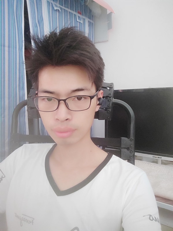 木头人的第一张照片--枣阳闪婚服务中心